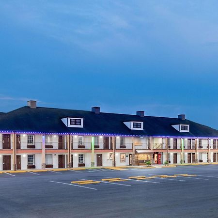 Baymont By Wyndham Commerce Ga Near Tanger Outlets Mall Exterior foto