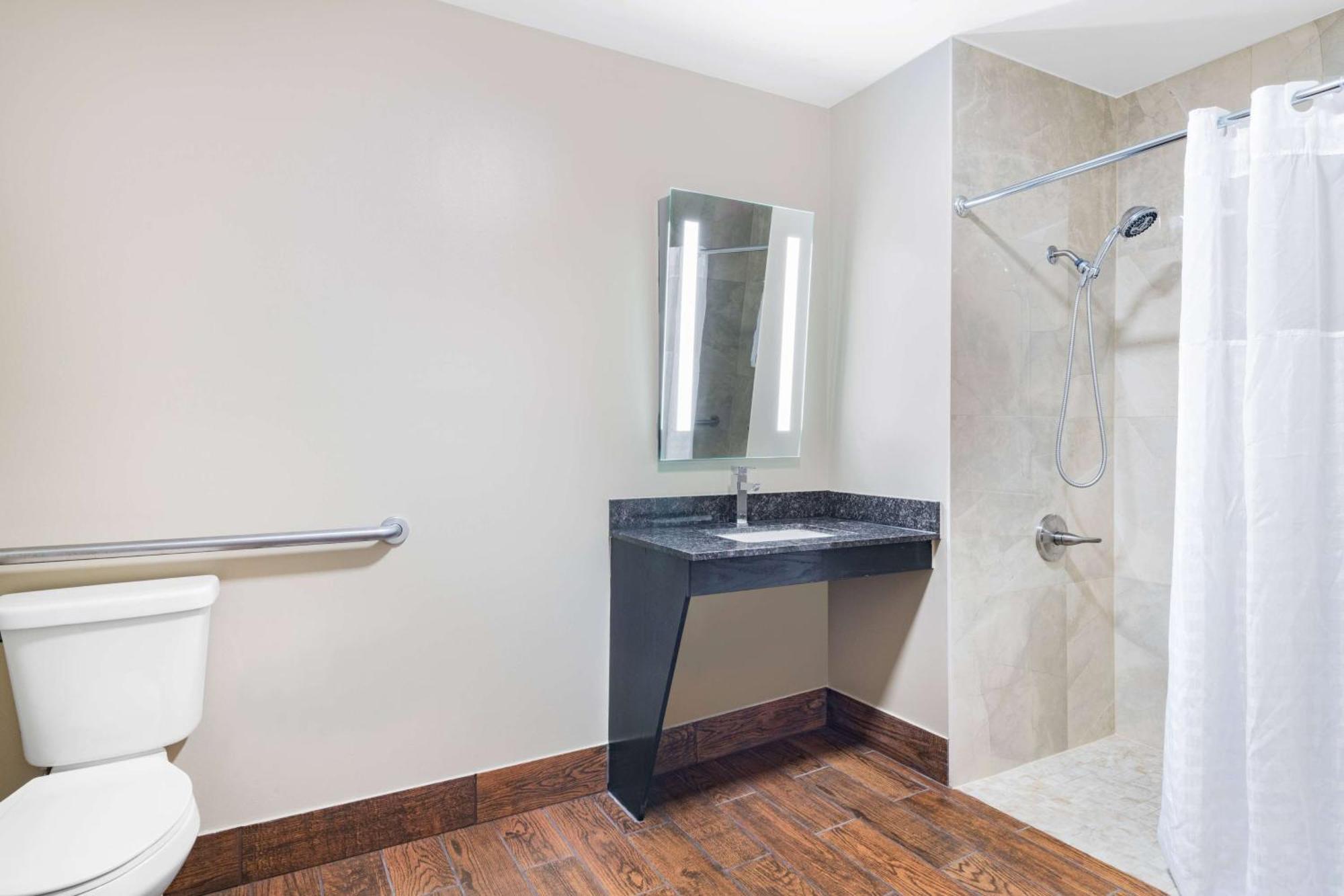 Baymont By Wyndham Commerce Ga Near Tanger Outlets Mall Exterior foto