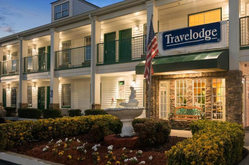 Baymont By Wyndham Commerce Ga Near Tanger Outlets Mall Exterior foto