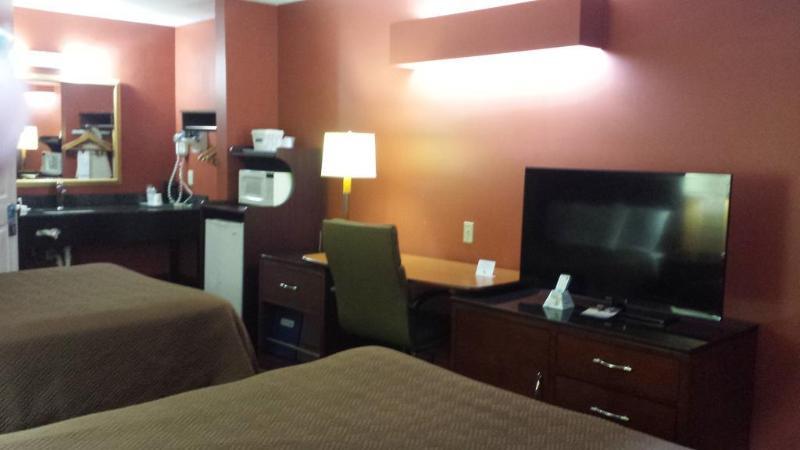 Baymont By Wyndham Commerce Ga Near Tanger Outlets Mall Exterior foto